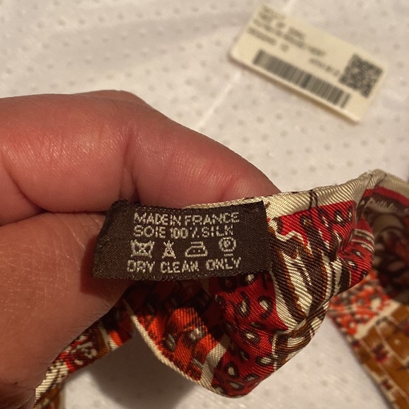 Authentic Hermes Twilly - Picture 4 of 7